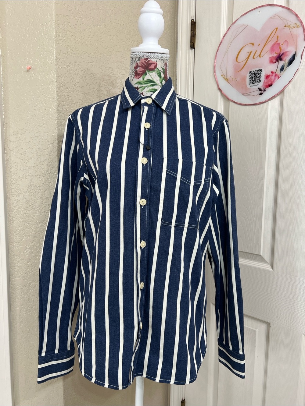 NWOT Zara Navy and White Vertical Stripe Men’s Button-Up Shirt 100% cotton - Picture 2 of 10